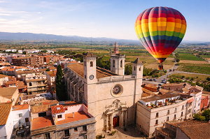 Un globus aerostàtic permetrà admirar l´Arboç des de l´aire durant la XIII Fira Modernista del Penedès Un globus aerostàtic permetrà admirar l´Arboç des de l´aire durant la XIII Fira Modernista del Penedès